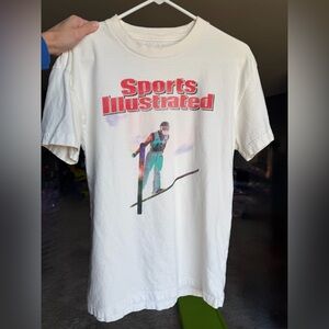 Abercrombie & Fitch Cream Graphic Tee